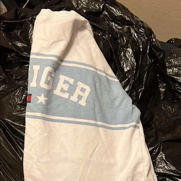 Top - Picture 2 of 2